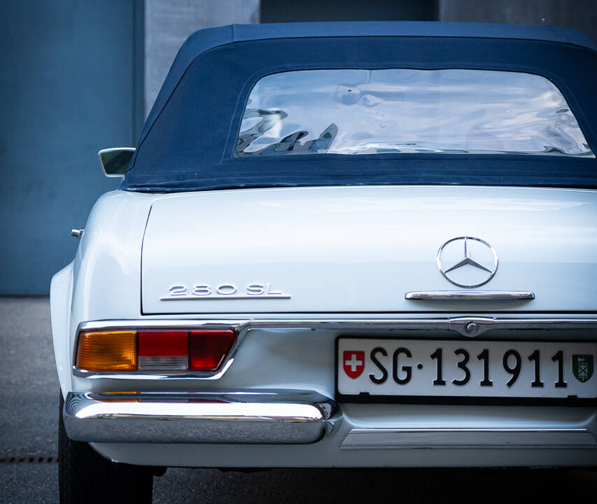 Image 4/15 of Mercedes-Benz 280 SL (1970)