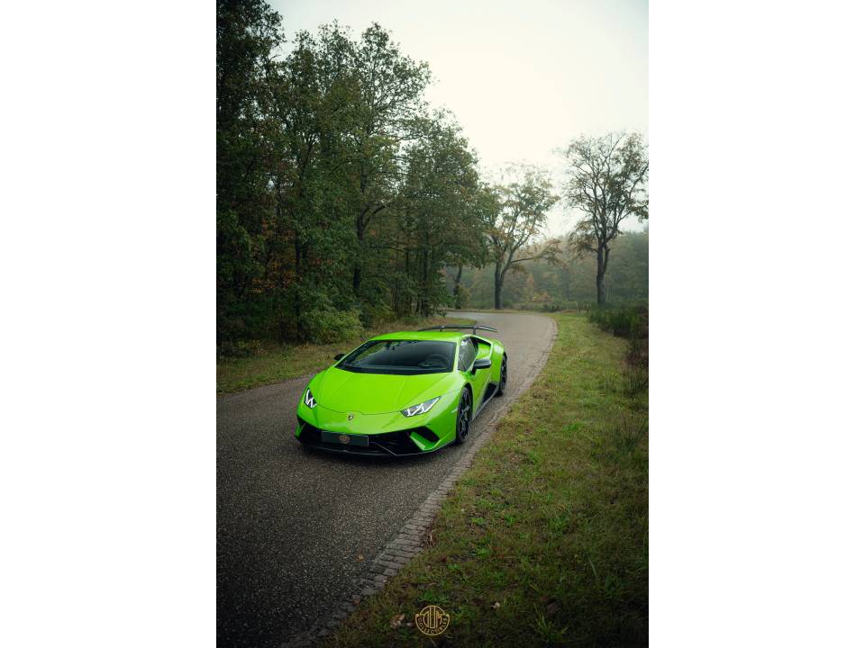Bild 47/50 von Lamborghini Huracán Performante (2018)