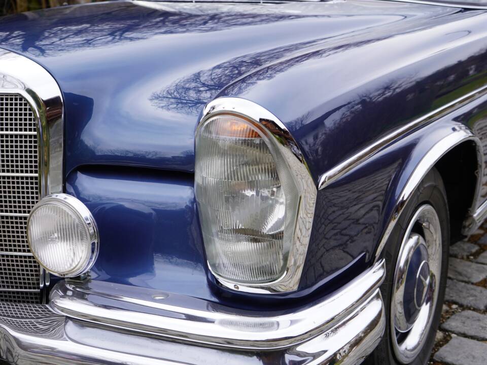 Image 5/14 of Mercedes-Benz 300 SE (1967)