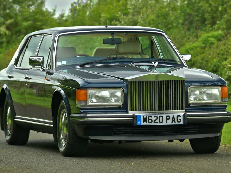 Image 5/50 of Rolls-Royce Silver Spur III (1995)