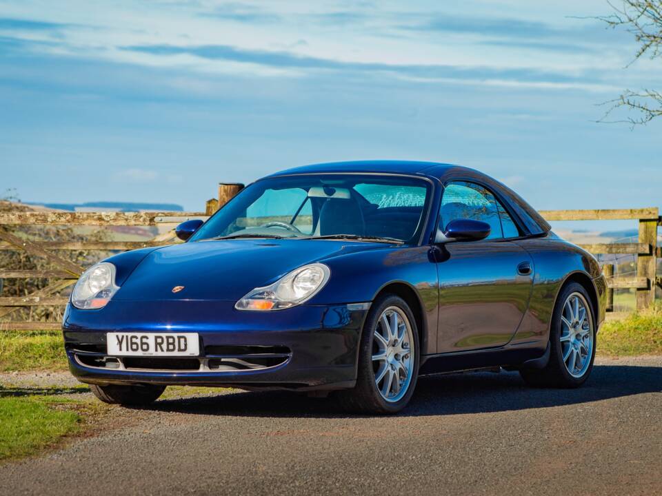 Imagen 20/22 de Porsche 911 Carrera 4 (2001)