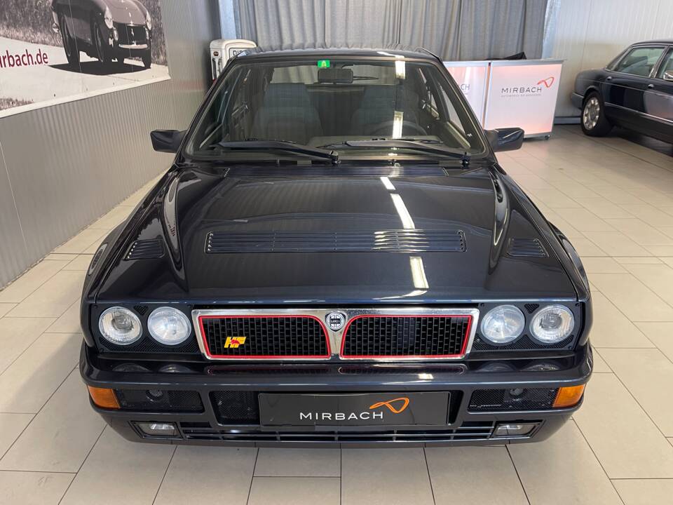 Bild 4/22 von Lancia Delta HF Integrale 16V (1991)
