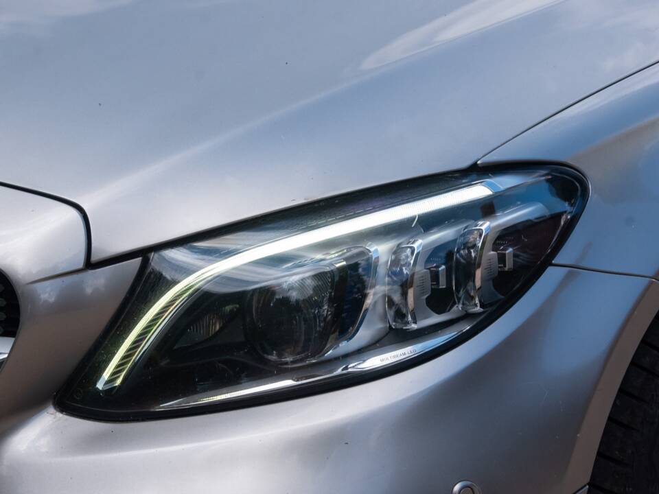 Bild 12/50 von Mercedes-Benz C 300 d (2019)
