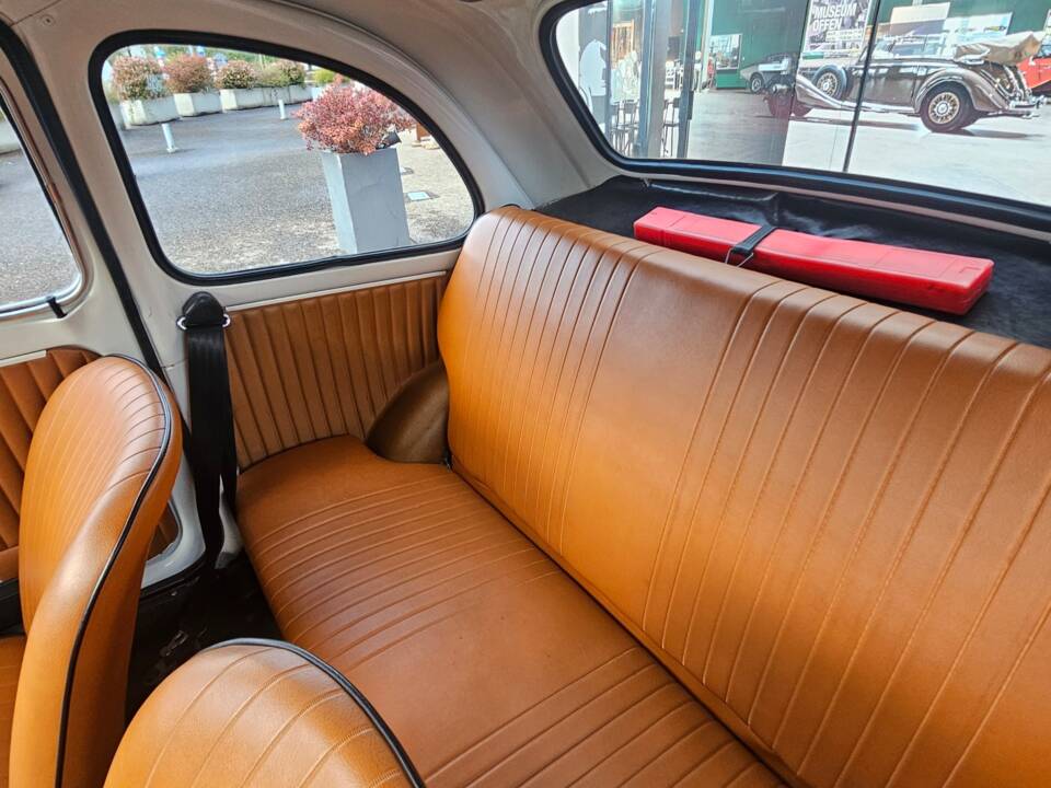 Image 17/20 de FIAT 500 F (1972)