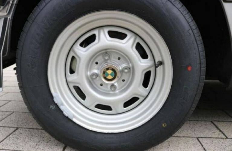 Immagine 13/43 di BMW 323i (1980)