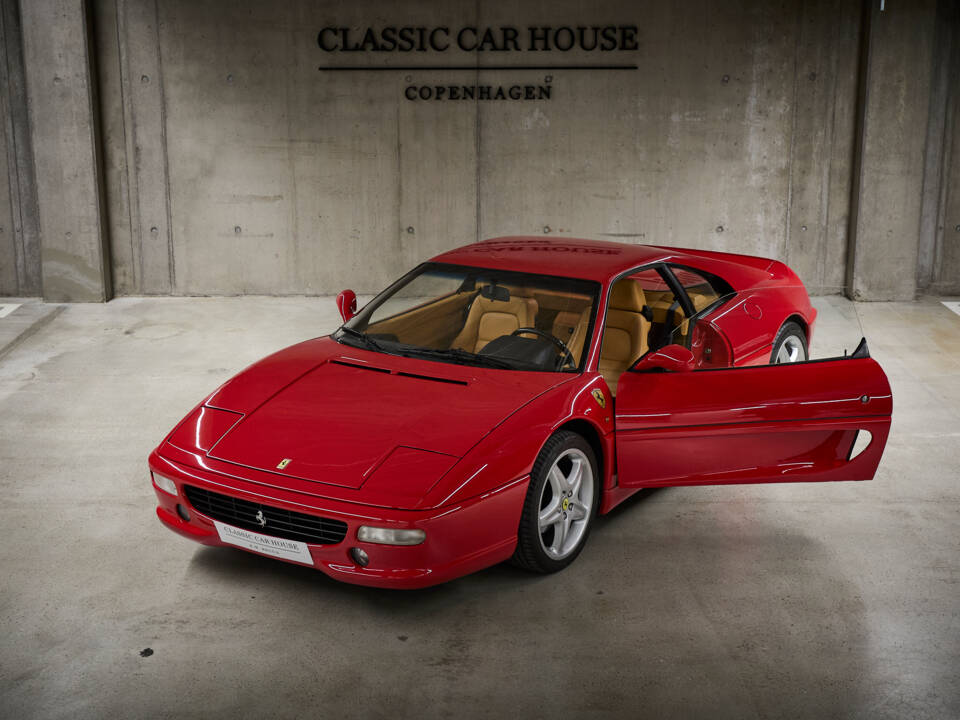 Image 22/99 of Ferrari F 355 Berlinetta (1997)