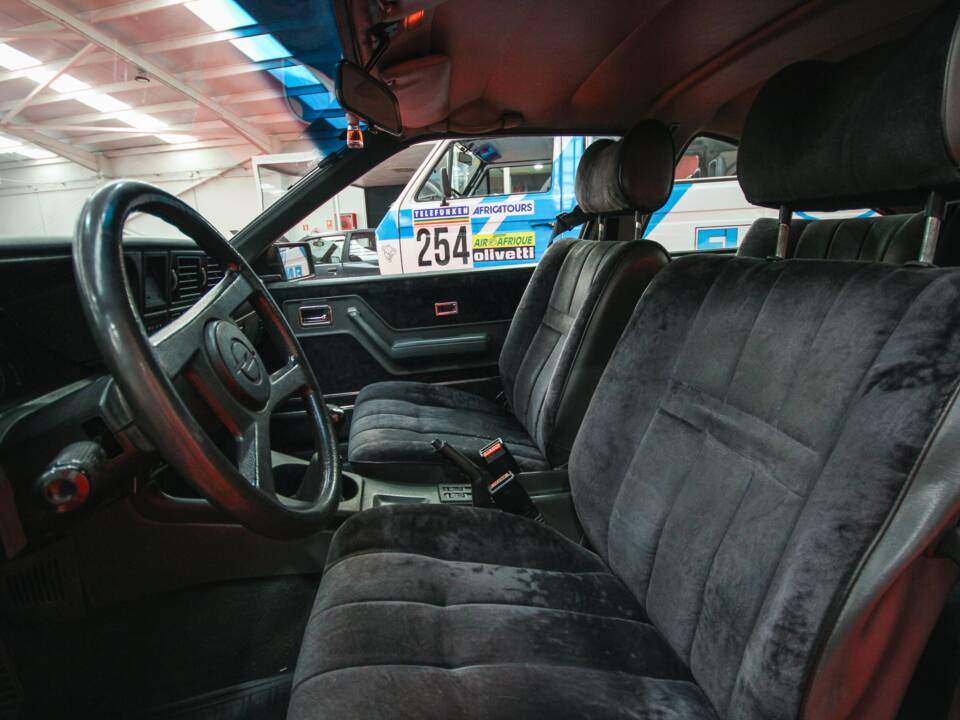 Bild 10/13 von Opel Monza 3,0 E (1983)