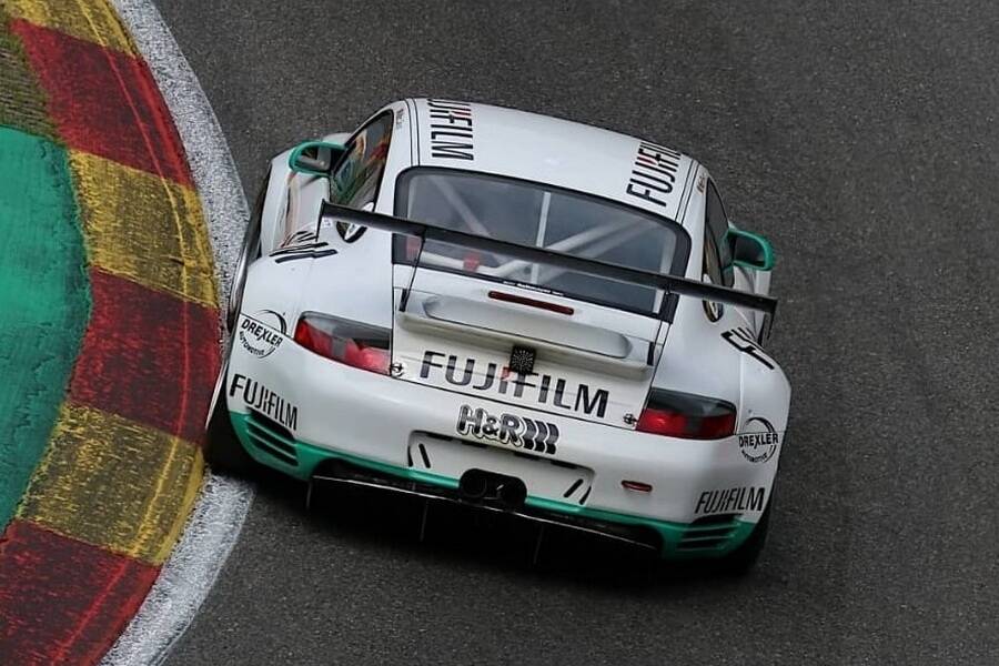 Imagen 12/39 de Porsche 911 GT3 RSR (2006)