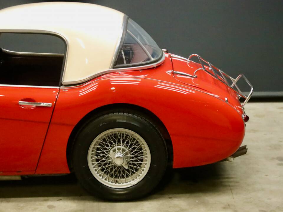 Image 12/50 of Austin-Healey 3000 Mk II (BN7) (1962)