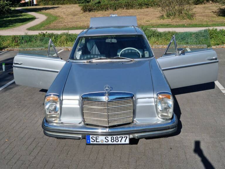 Imagen 3/8 de Mercedes-Benz 250 C (1969)