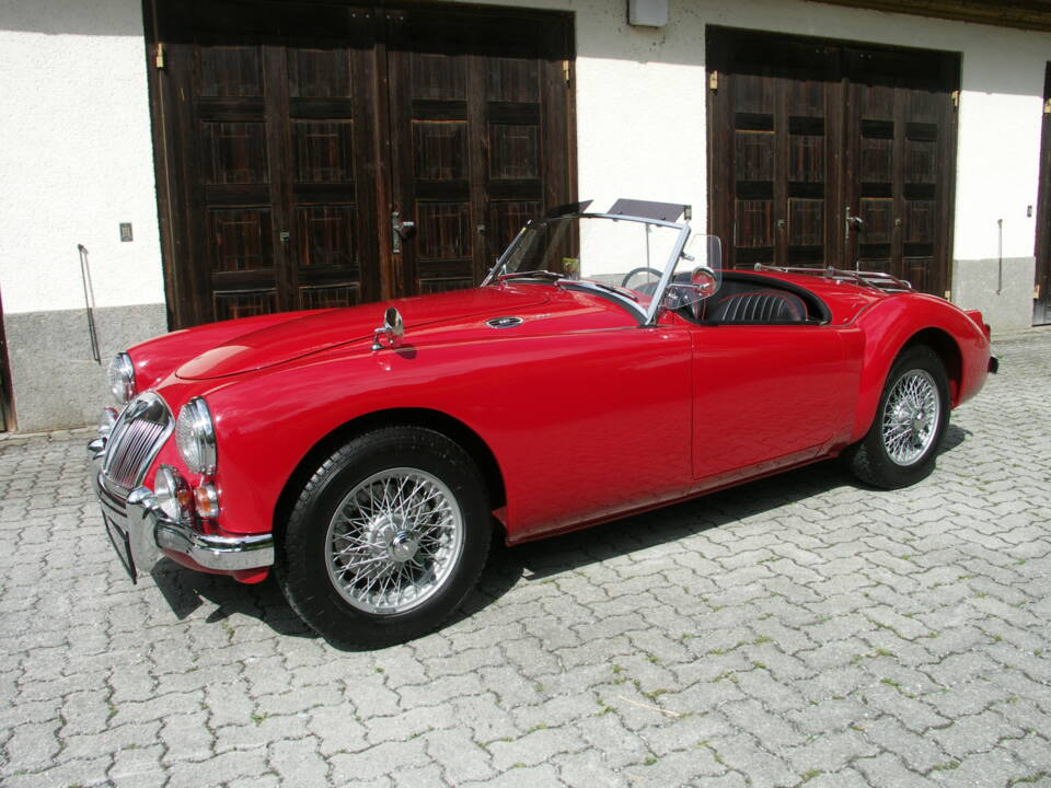 Image 31/31 of MG MGA 1600 (1959)