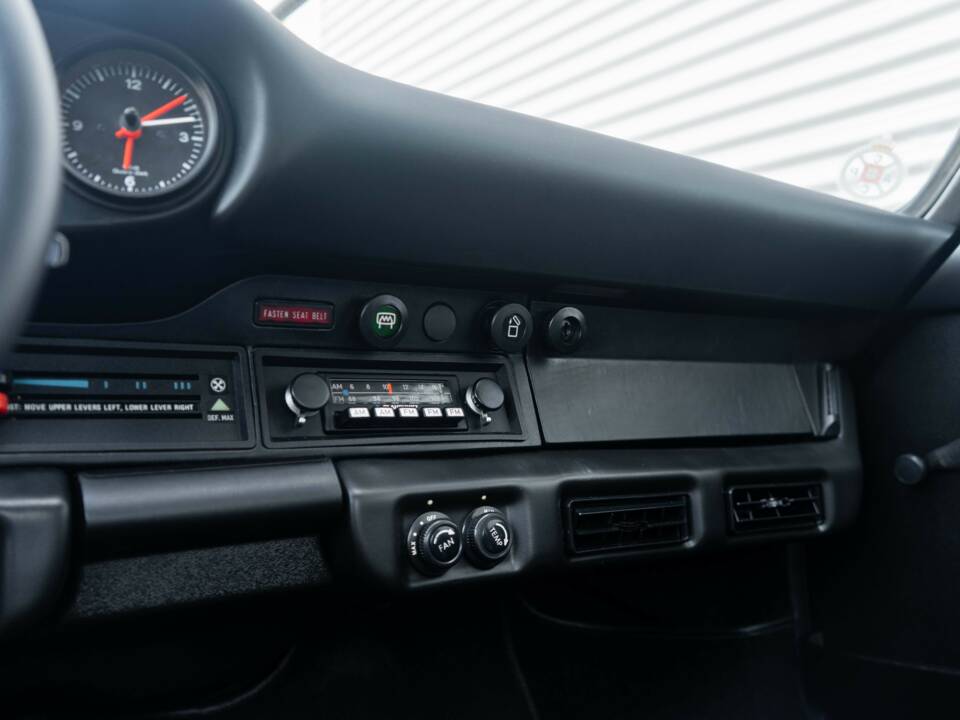 Image 23/37 of Porsche 911 2.7 S (1974)
