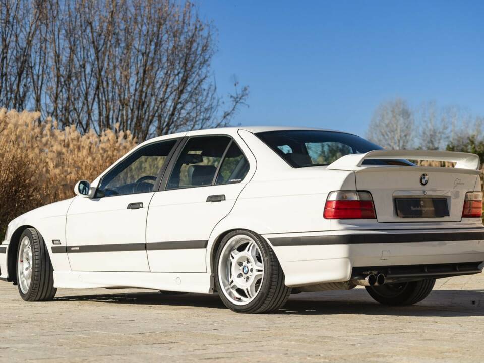 Bild 13/50 von BMW 318is "Class II" (1994)