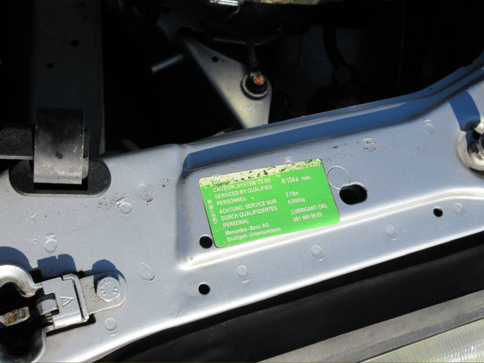 Image 18/39 of Mercedes-Benz SL 320 (1994)