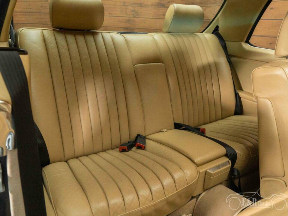 Immagine 7/19 di Mercedes-Benz 280 CE (1977)