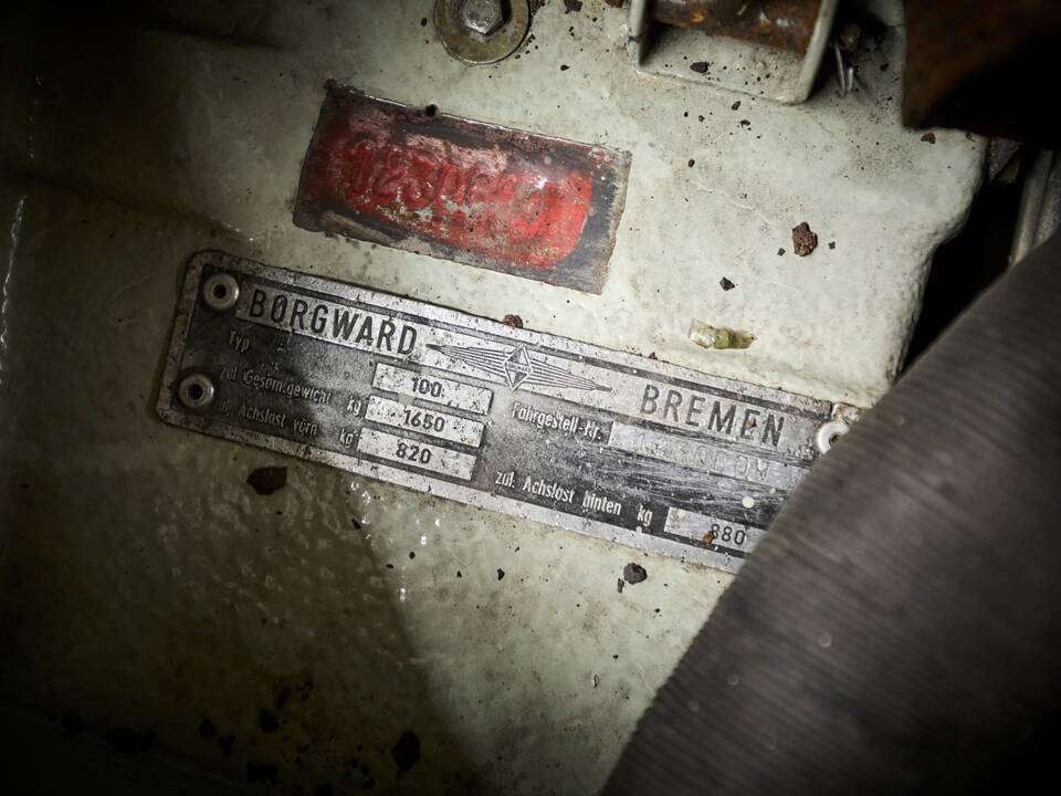 Image 60/96 de Borgward P 100 2.3 Litre (1960)