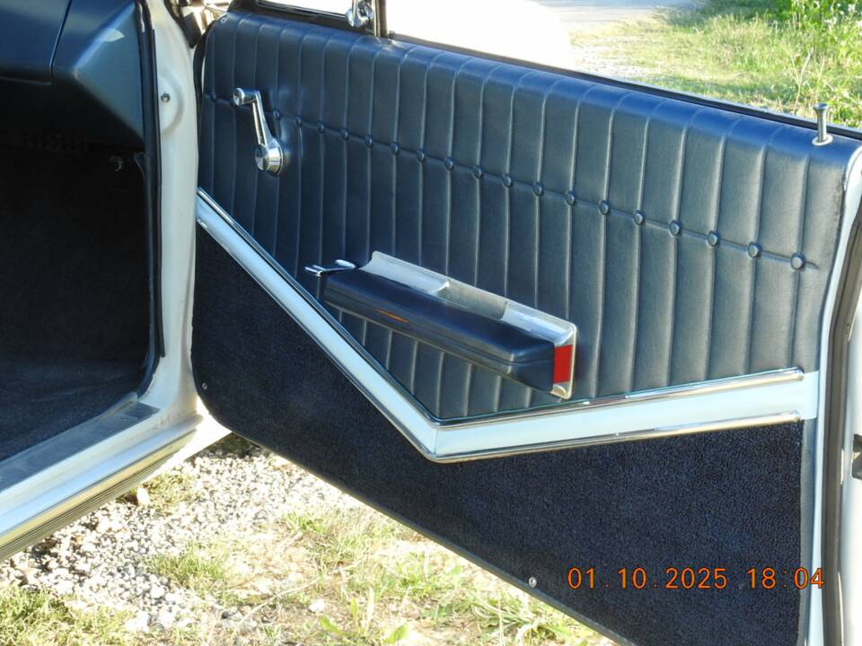 Image 33/47 of Buick Skylark Coupe (1964)