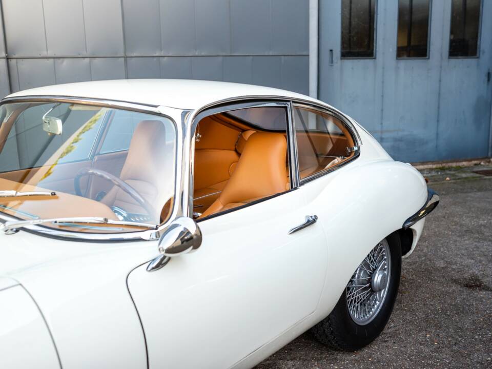 Imagen 7/50 de Jaguar E-Type 4.2 (1965)