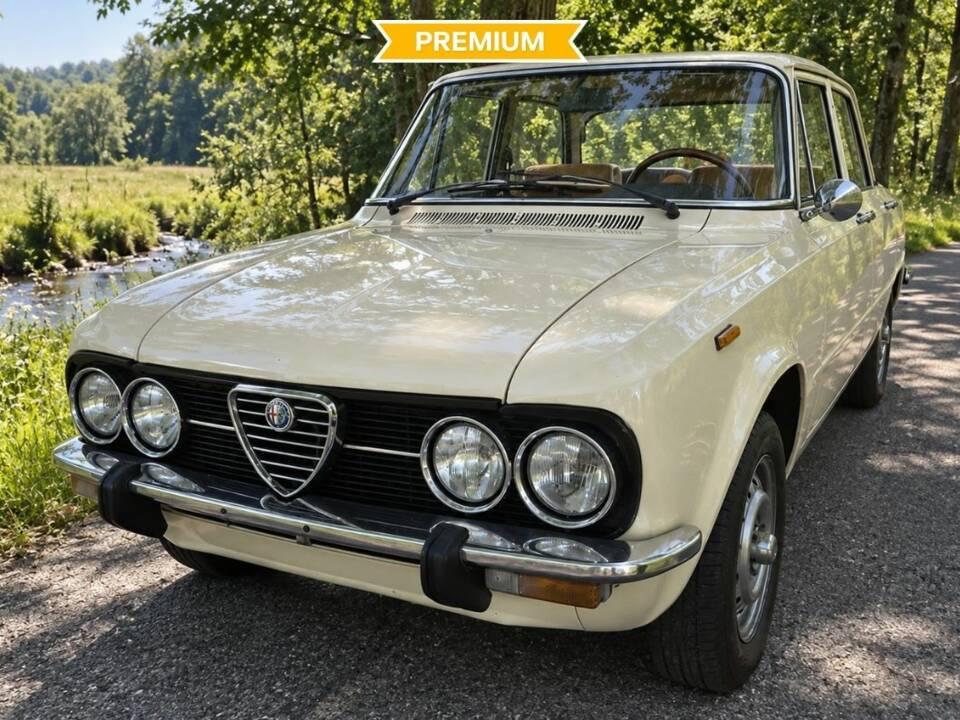 Obraz 1/8 pojazdu Alfa Romeo Giulia Nuova Super 1300 (1977)