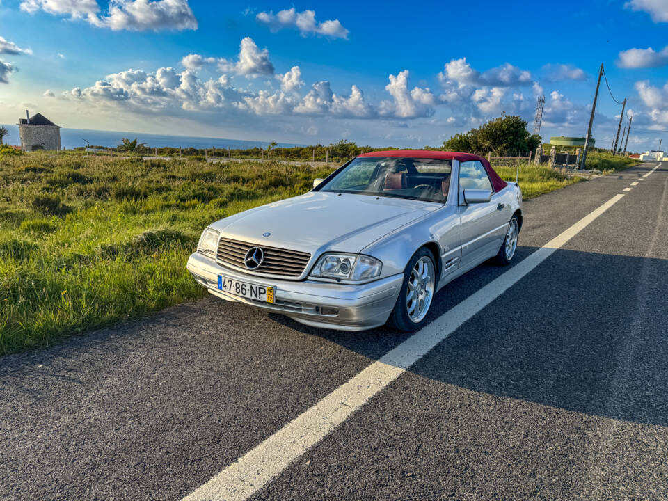 Image 4/23 of Mercedes-Benz SL 320 (1996)