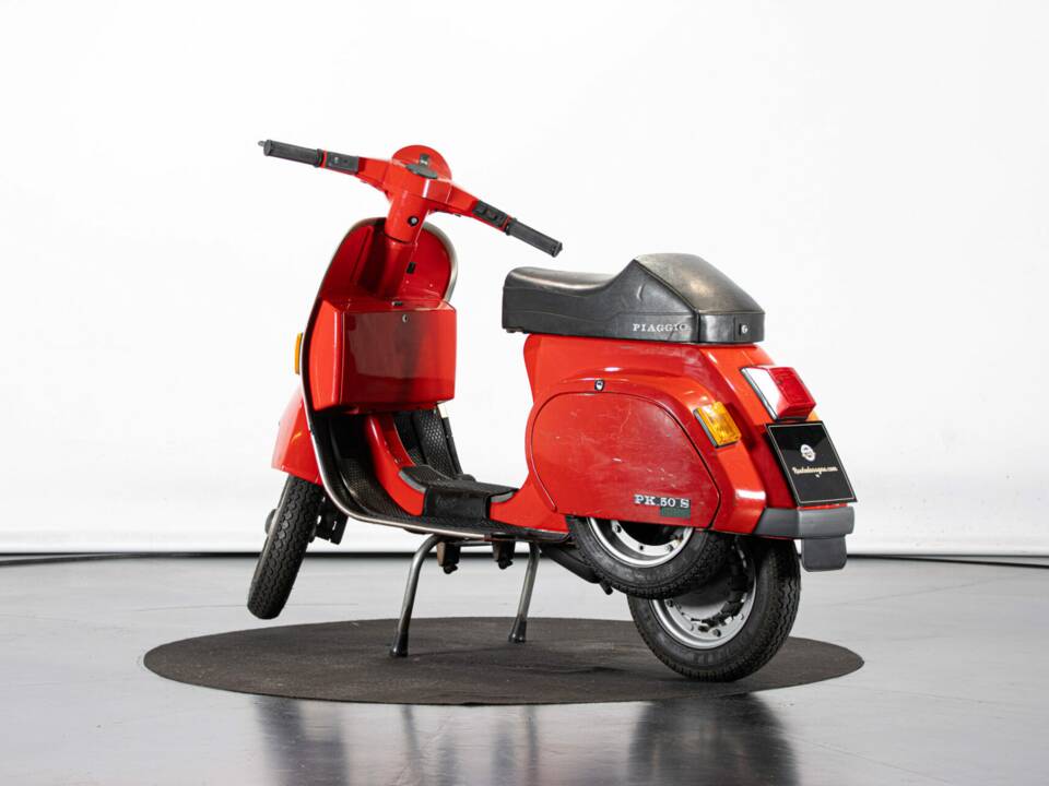 Image 2/43 de Piaggio Vespa PK 50 S (1982)