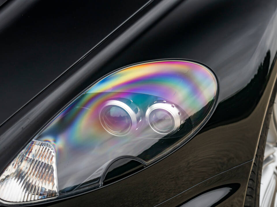 Image 13/36 of Aston Martin DBS (2008)