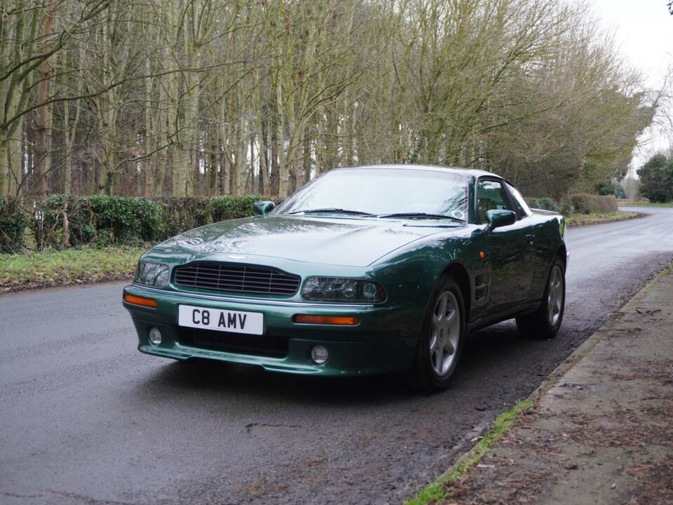 Image 3/19 of Aston Martin V8 Coupé (1996)