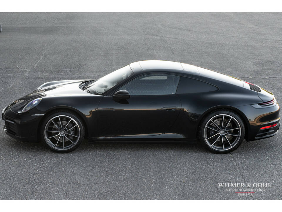 Immagine 2/34 di Porsche 911 Carrera (2020)
