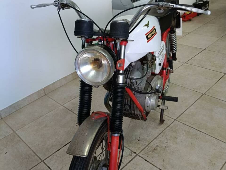 Immagine 19/29 di Moto Guzzi Stornello 160 (1972)