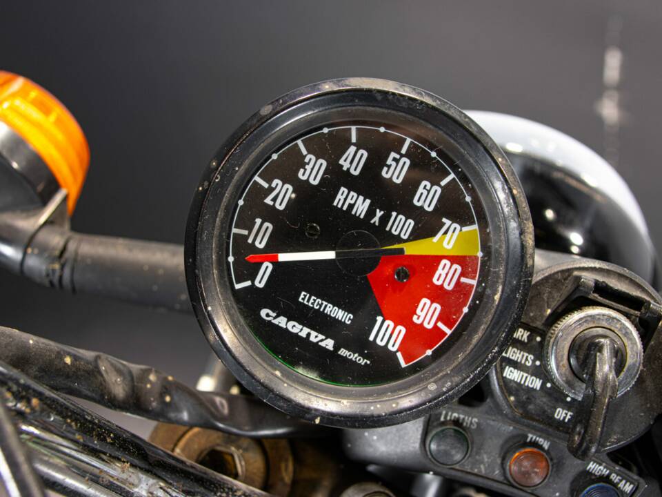 Bild 15/50 von Cagiva SST 125 (1982)