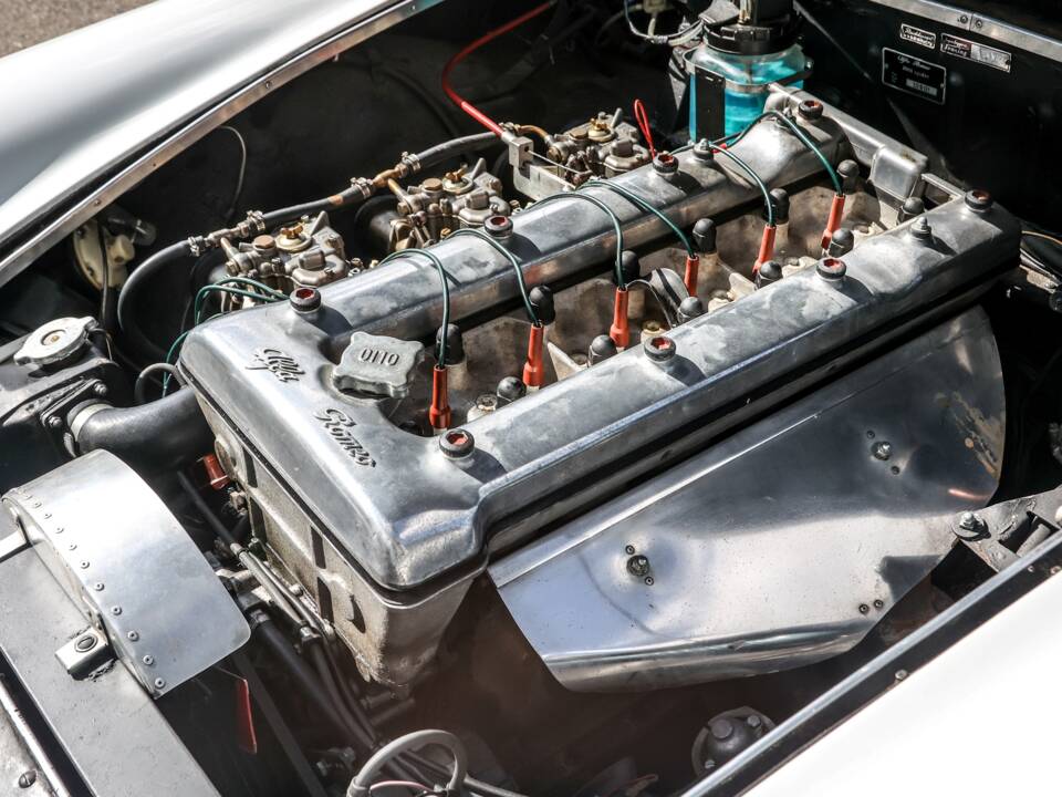 Immagine 5/36 di Alfa Romeo 2600 Spider (1963)