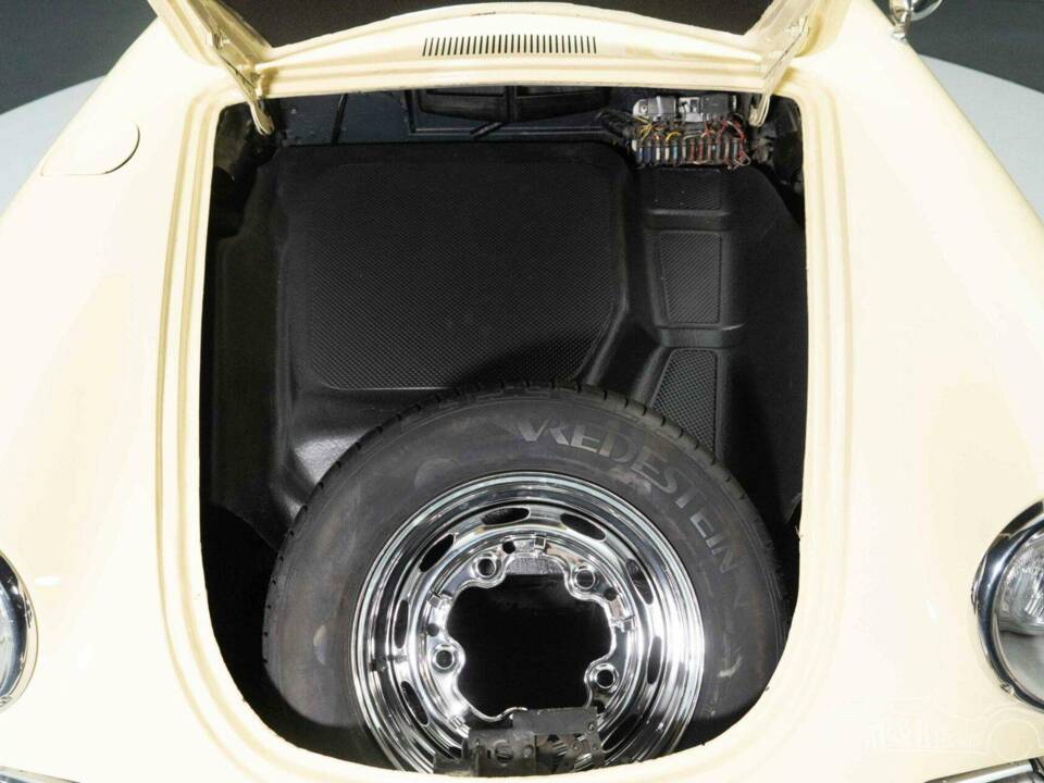 Imagen 17/19 de Porsche 356 B 1600 (1961)