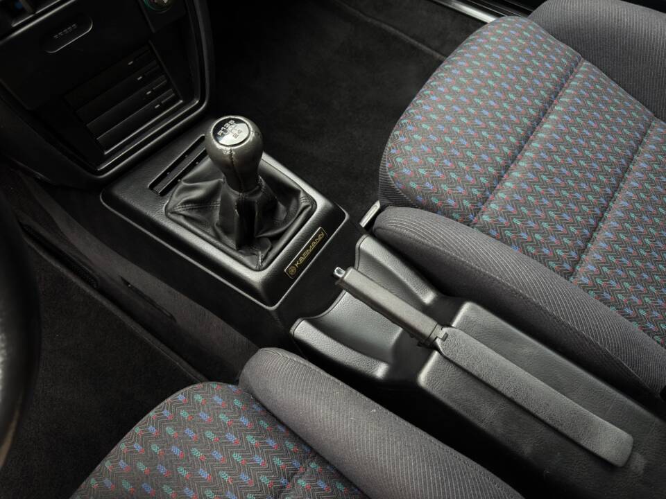 Bild 22/40 von Volkswagen Corrado 2.0 16V (1991)