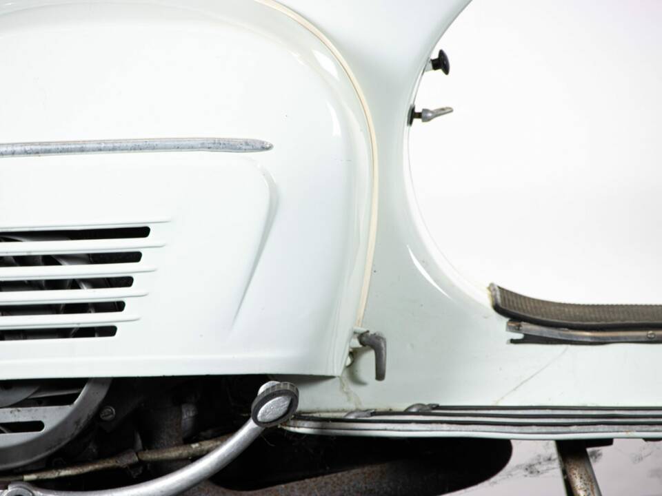 Bild 31/50 von Piaggio Vespa 125 Super (1966)