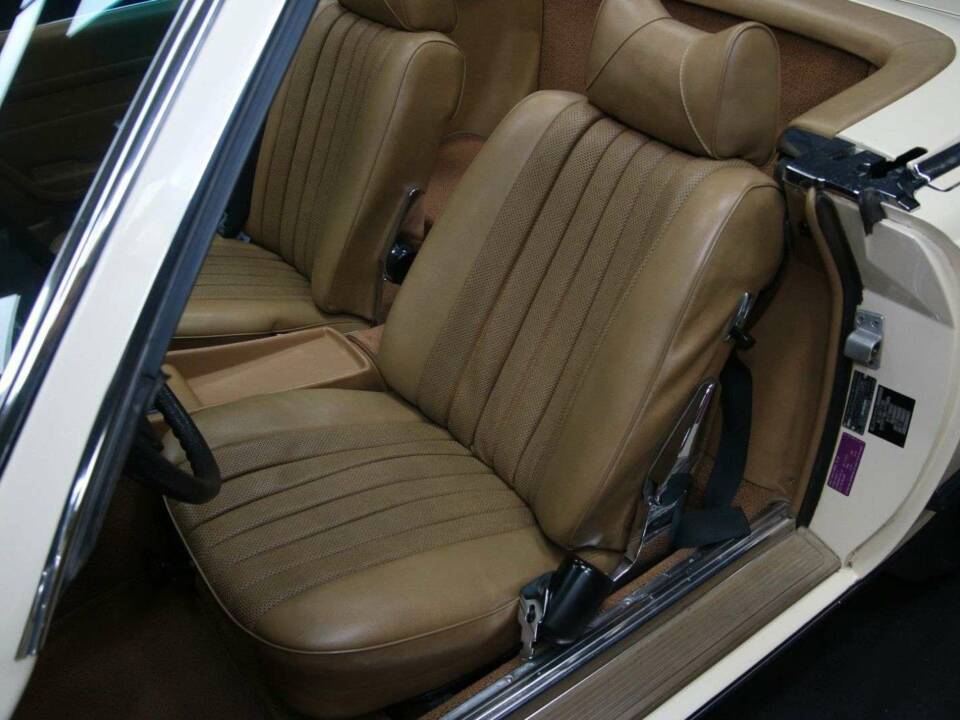 Image 12/50 de Mercedes-Benz 450 SL (1973)