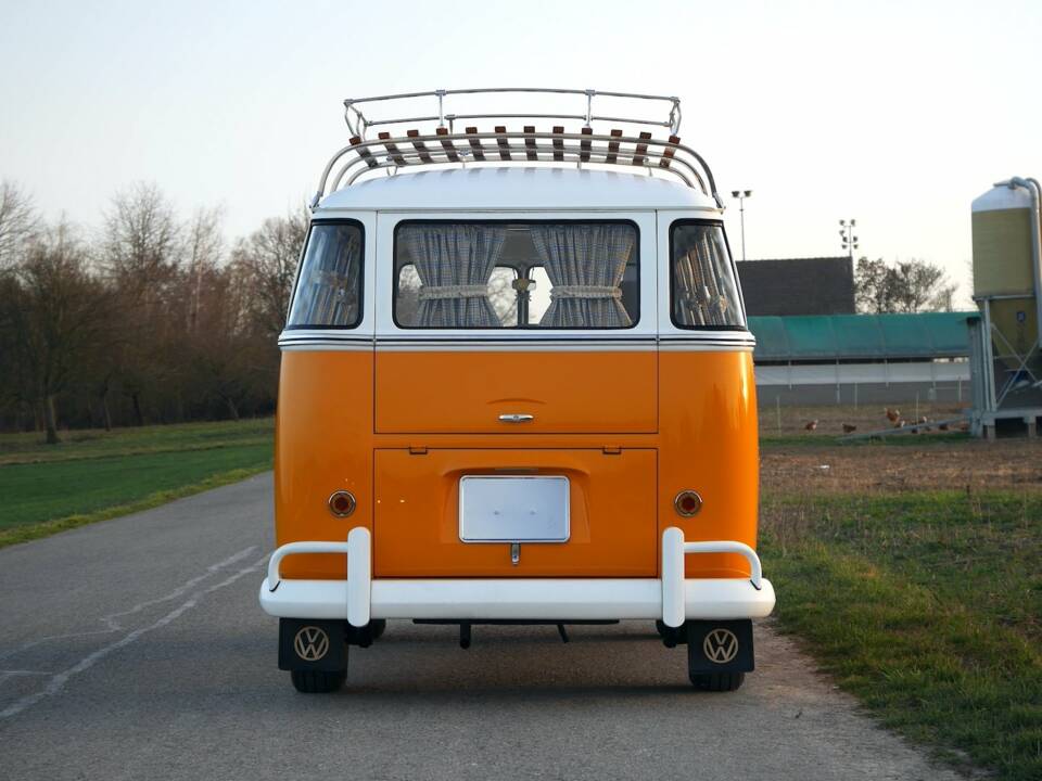 Image 6/30 of Volkswagen T1 Samba 1.2 (1961)