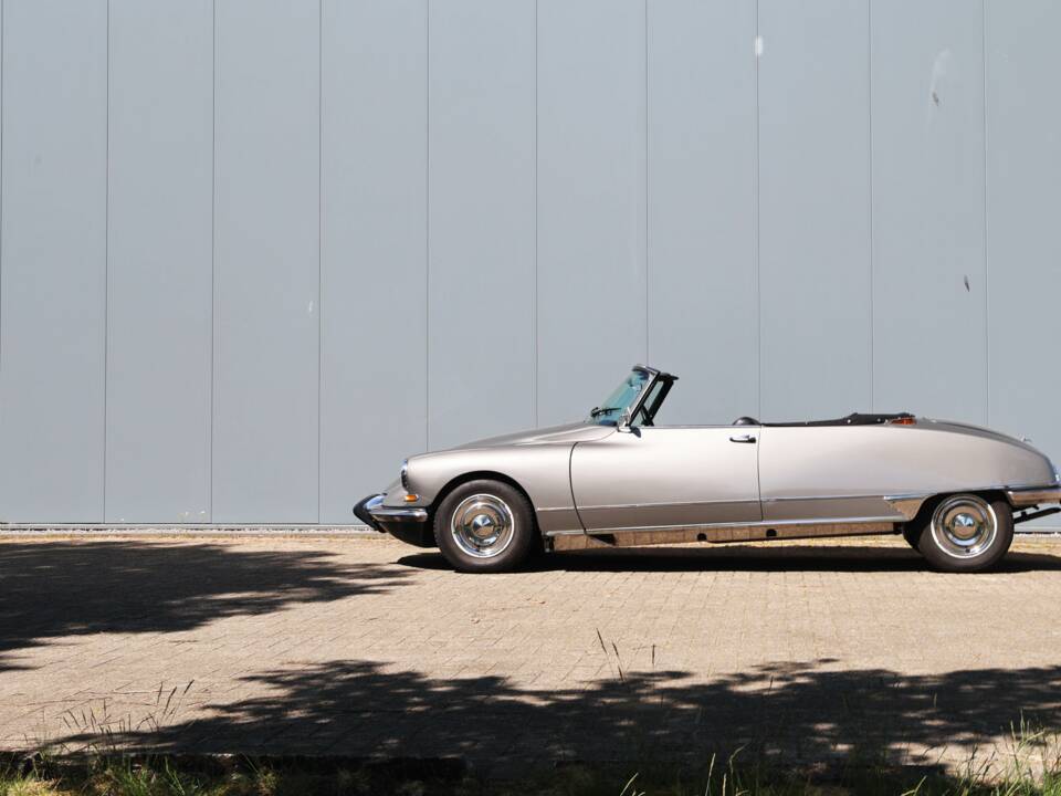 Bild 23/39 von Citroën DS 21 Chapron (1966)