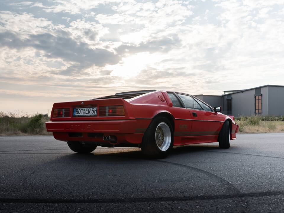 Bild 9/119 von Lotus Esprit Turbo (1981)