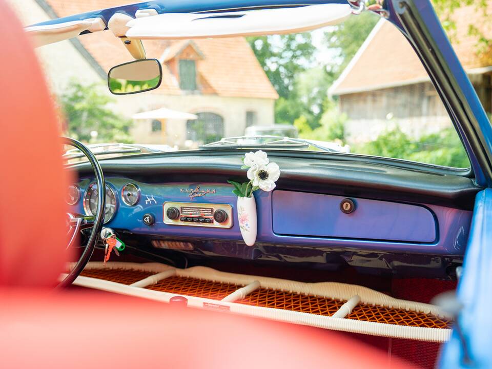Image 13/36 of Volkswagen Karmann Ghia 1600 (1970)