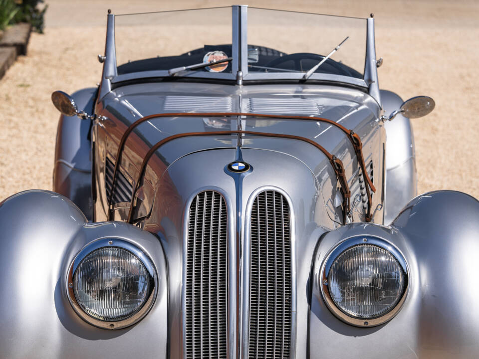 Immagine 15/35 di BMW 328 (1938)