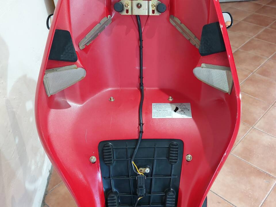 Afbeelding 39/40 van Ducati 996 R (2001)