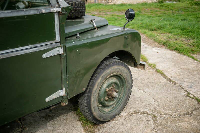 Image 27/40 of Land Rover 107 (1954)