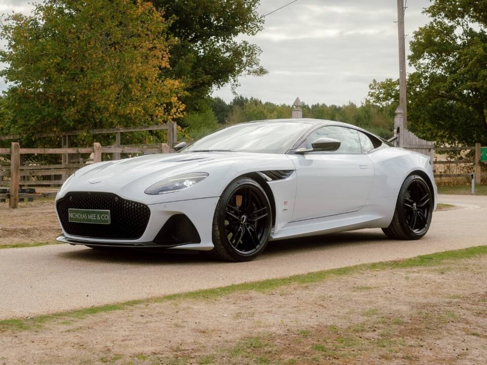 Bild 24/82 von Aston Martin DBS Superleggera (2018)