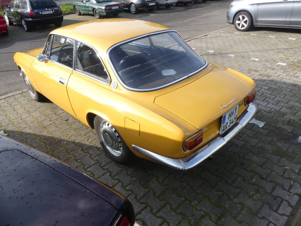 Image 4/24 de Alfa Romeo Giulia 1600 Sprint GT Veloce (1967)