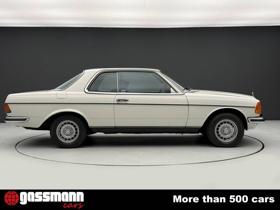 Bild 4/15 von Mercedes-Benz 280 C (1978)