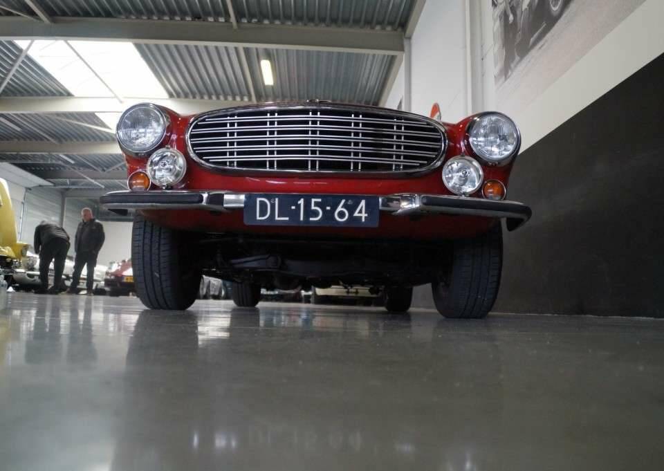 Image 17/35 of Volvo 1800 S (1968)