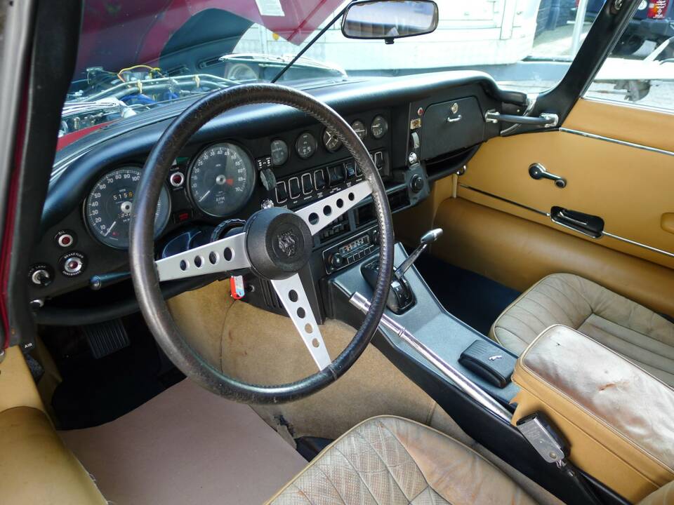 Image 6/15 de Jaguar Type E V12 (1972)