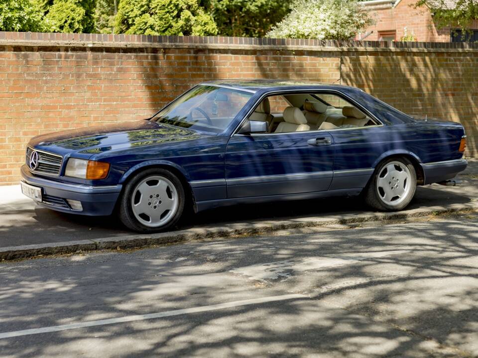 Image 42/50 of Mercedes-Benz 500 SEC (1989)