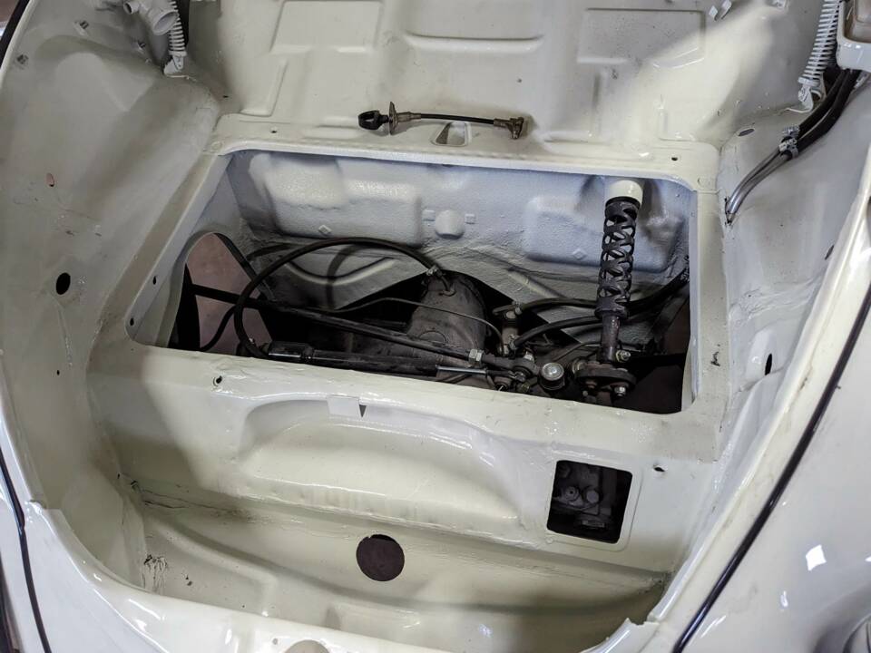 Bild 20/23 von Volkswagen Käfer 1300 (1970)