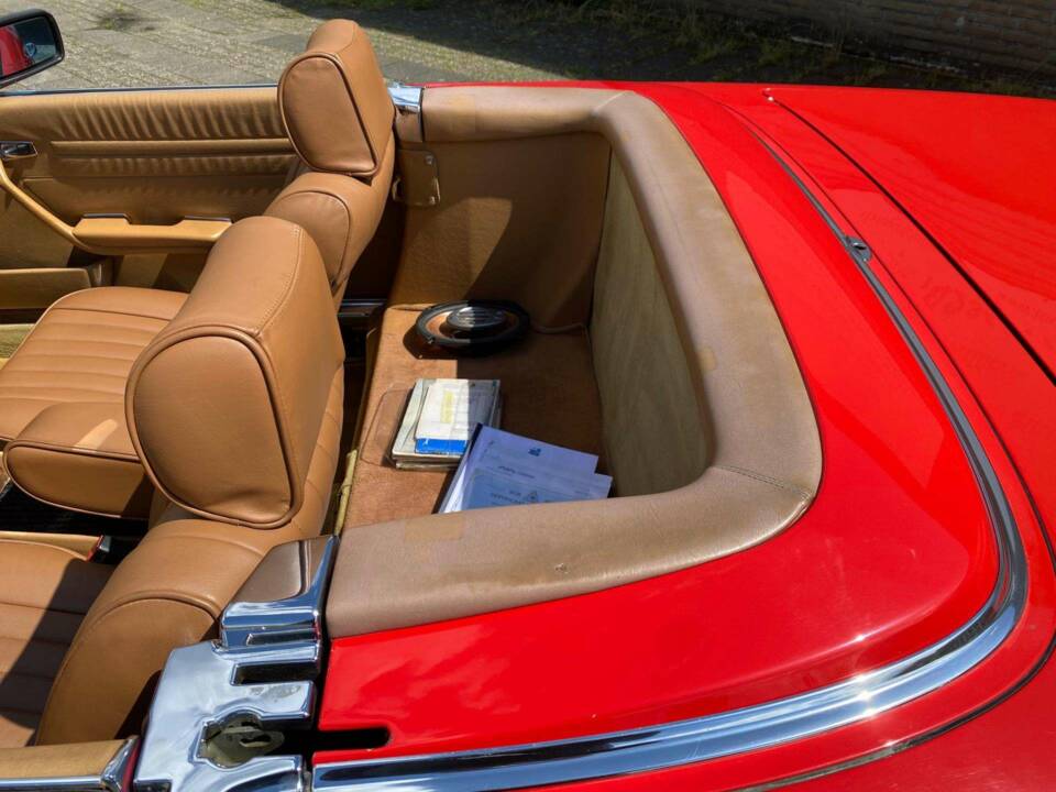 Immagine 42/50 di Mercedes-Benz 380 SL (1984)